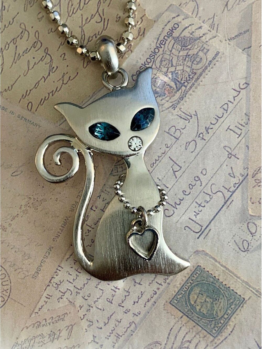 Vintage Charming Silver Cat Pendant Necklace with Blue Crystal Eyes Heart Charm - Picture 3 of 4